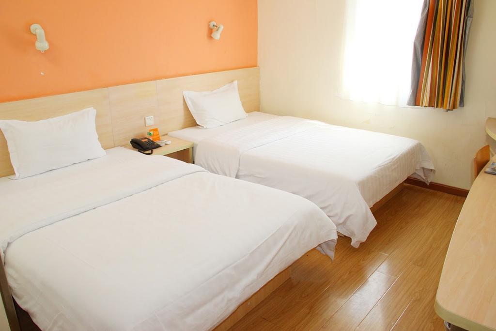 7Days Inn Tianjin Zhongshan Road Room photo